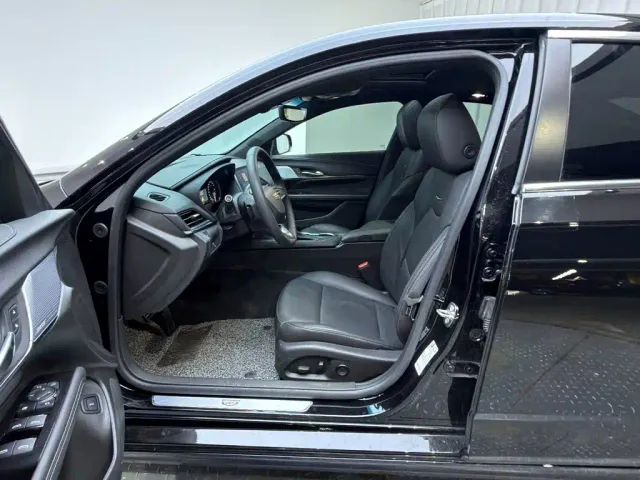 Cadillac CT4 — Фото автомобиля 13