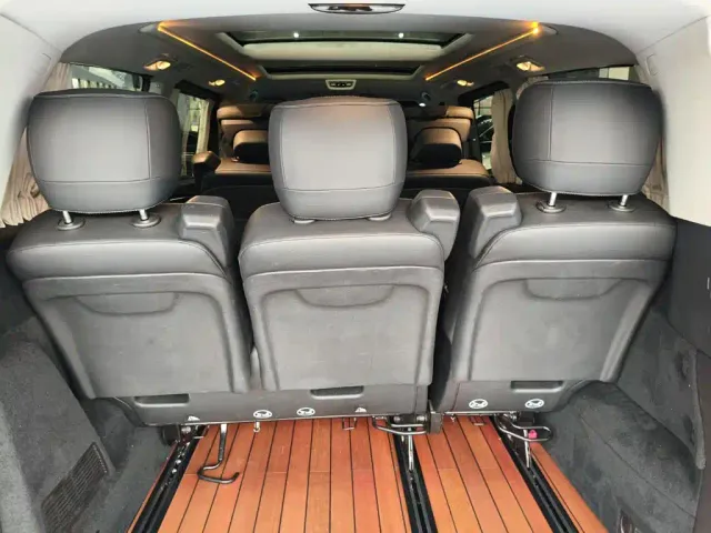 Mercedes-Benz V-Class — Фото автомобиля 18