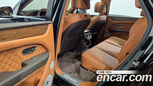 Bentley Bentayga Bentayga 4.0 V8 Azure — Фото автомобиля 11