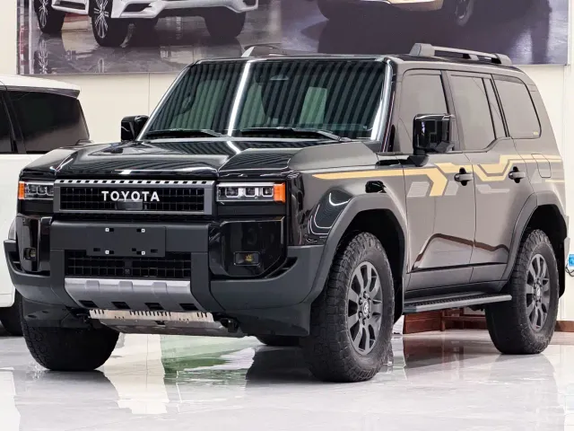 Фотография автомобиля — Toyota Prado
