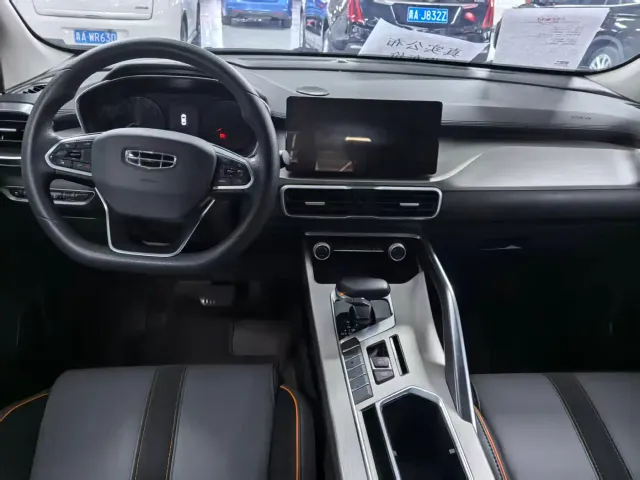 Geely Binyue — Фото автомобиля 13