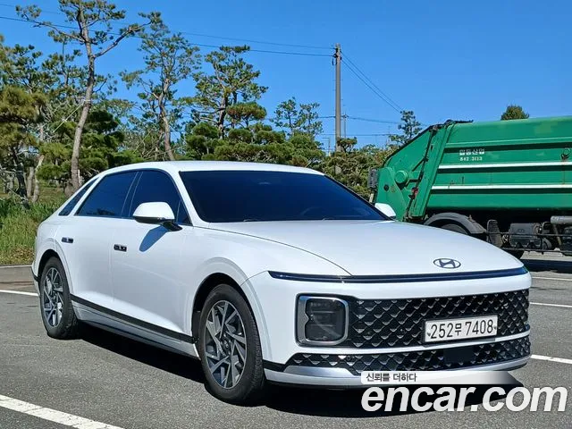 Hyundai Grandeur GN7 — Фото автомобиля 3
