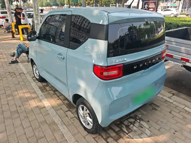 Wuling Hongguang Mini EV — Фото автомобиля 4