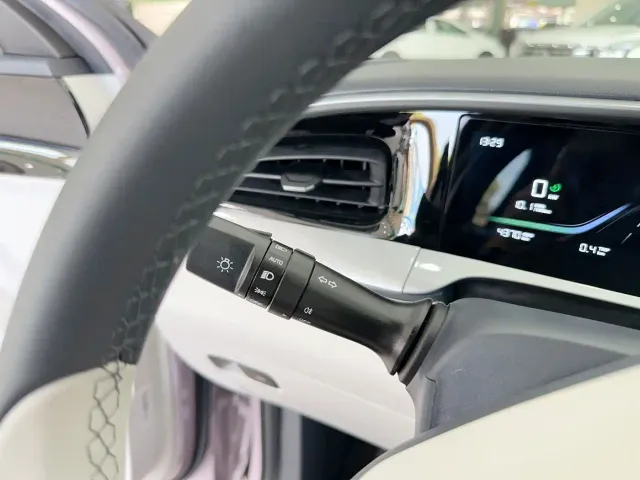 Geely Starry Wish — Фото автомобиля 15