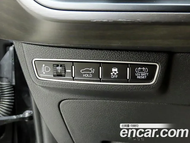 Kia K8 K8 Hybrid — Фото автомобиля 12