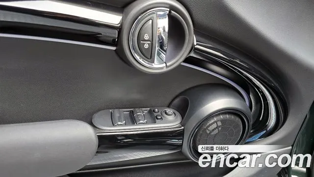 Mini Cooper Convertible — Фото автомобиля 17