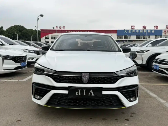Roewe i5 — Фото автомобиля 2