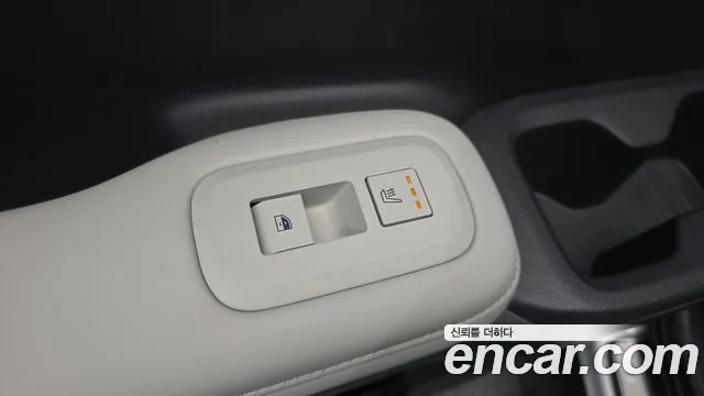 Hyundai Santa Fe MX5 — Фото автомобиля 22