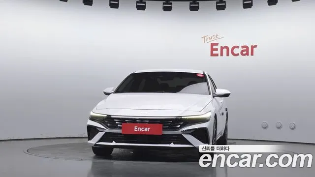 Hyundai Avante — Фото автомобиля 3
