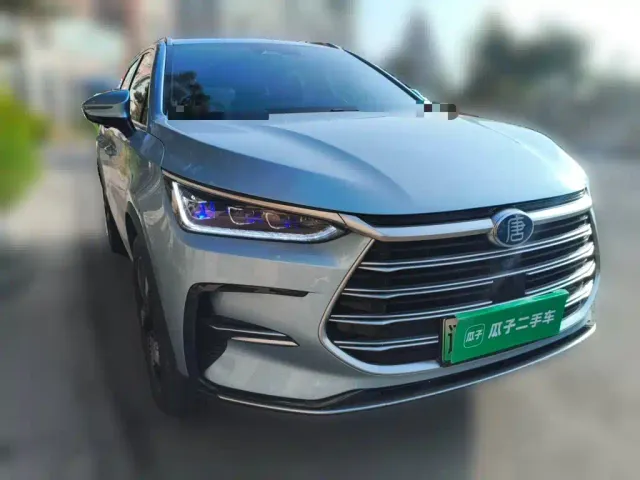 BYD Tang — Фото автомобиля 3