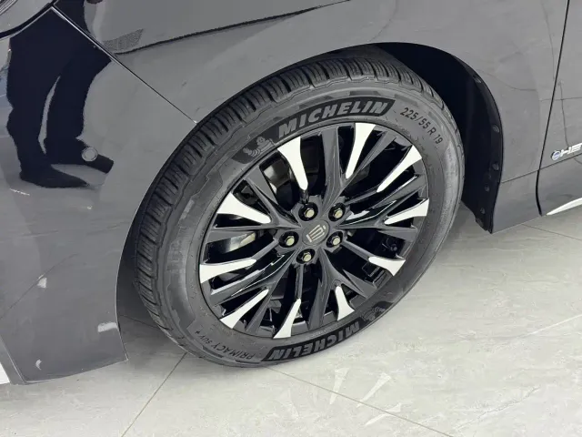 Toyota Vellfire — Фото автомобиля 22