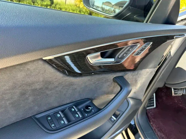 Audi Q8 — Фото автомобиля 20