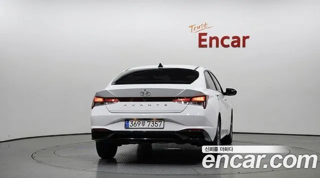 Hyundai Avante CN7 — Фото автомобиля 4