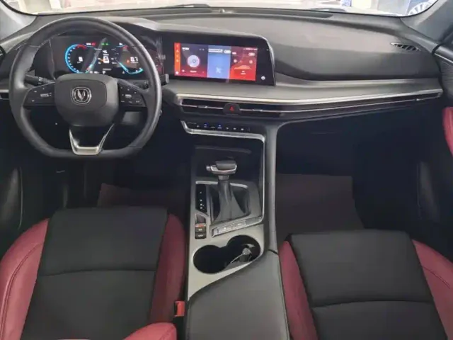 Changan CS35 Plus — Фото автомобиля 8