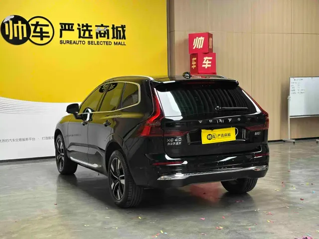 Volvo XC60 — Фото автомобиля 5