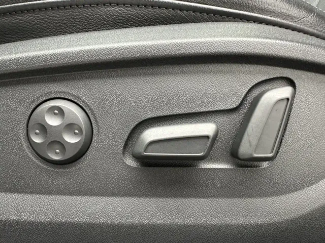 Audi Q2L — Фото автомобиля 13