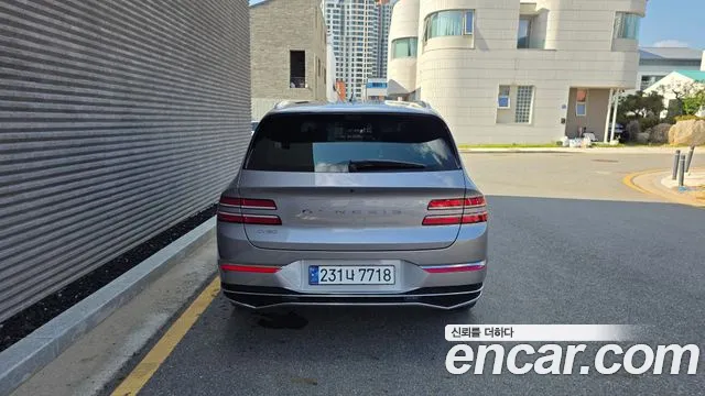 Genesis GV80 — Фото автомобиля 2