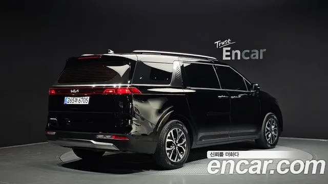 Kia Canival Carnival 4 поколение Бензин 9 мест Signature — Фото автомобиля 2