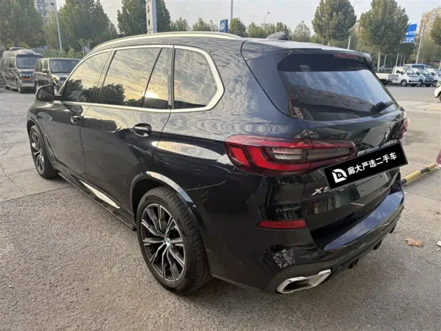 BMW X5 — Фото автомобиля 6
