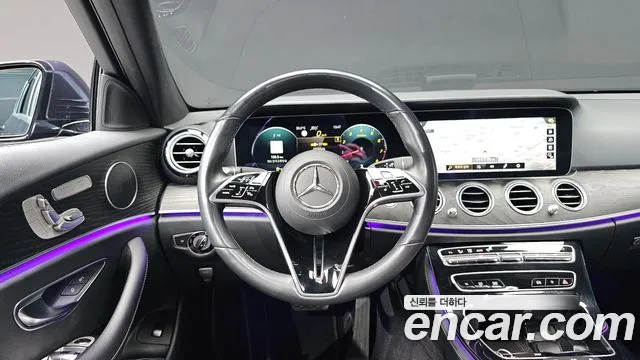 Mercedes-Benz E-Class — Фото автомобиля 13