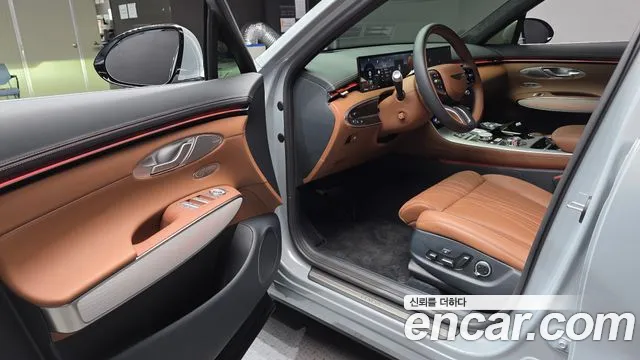 Genesis GV70 — Фото автомобиля 15