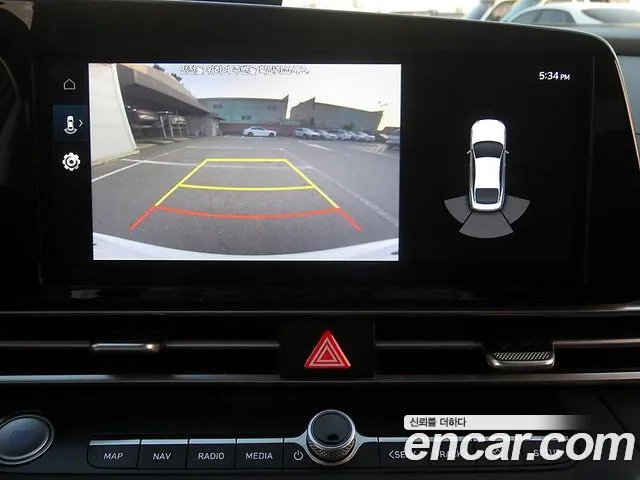Hyundai Avante CN7 — Фото автомобиля 12