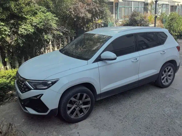 Фотография автомобиля — Jetta VS5