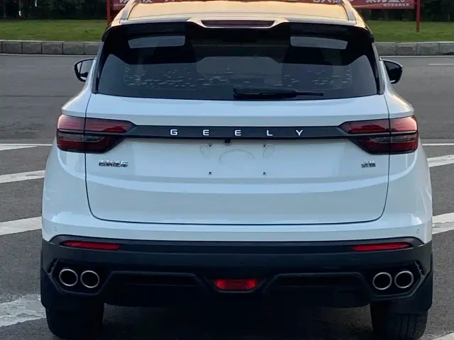 Geely Binyue — Фото автомобиля 5