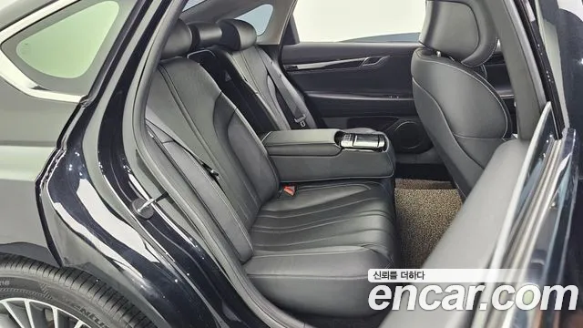 Genesis G80 Бензин 2.5 турбо AWD — Фото автомобиля 11