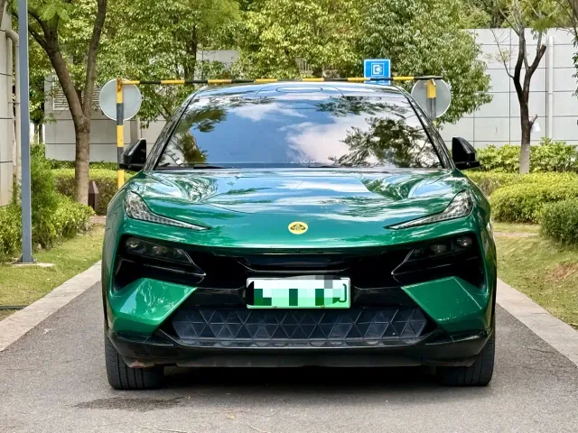 Lotus Eletre — Фото автомобиля 5