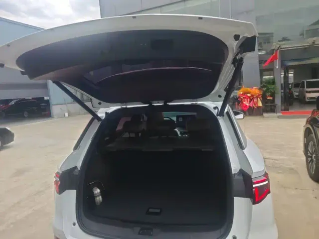 BYD Song Pro — Фото автомобиля 14