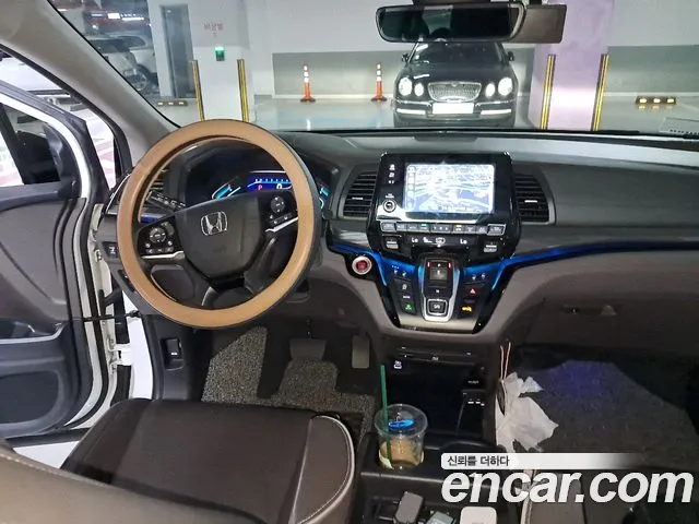 Honda Odyssey — Фото автомобиля 7