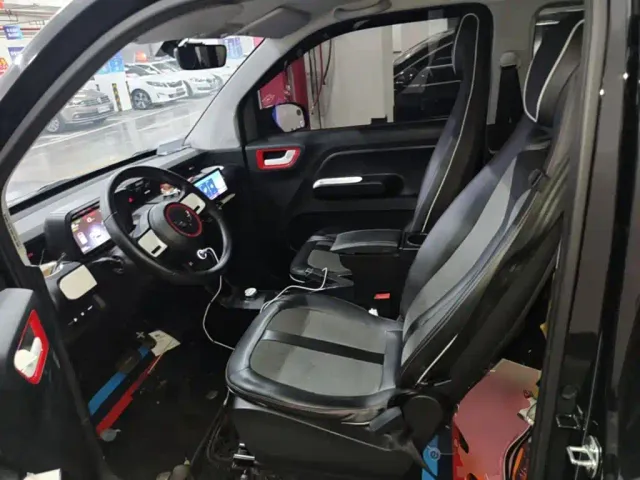 Wuling Hongguang Mini EV — Фото автомобиля 14