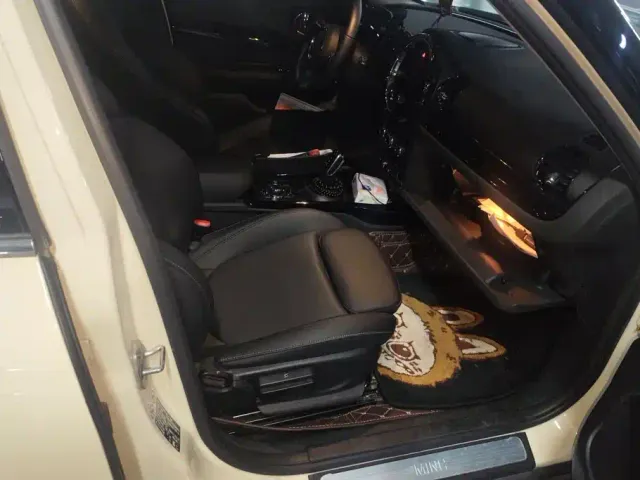 MINI Clubman — Фото автомобиля 8