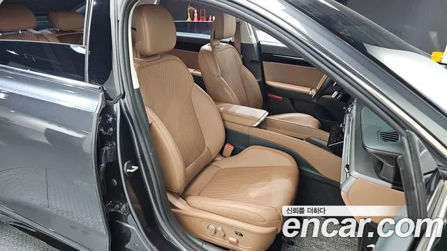 Hyundai Grandeur GN7 — Фото автомобиля 16