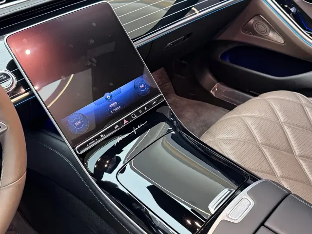 Mercedes-Benz Maybach S-Class — Фото автомобиля 15