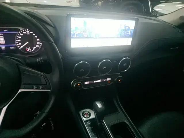 Nissan Sylphy — Фото автомобиля 12