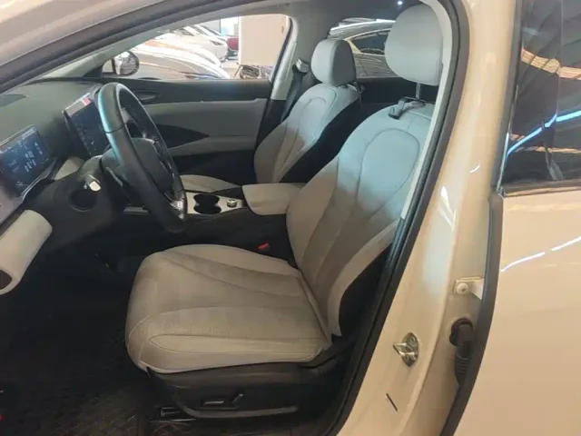 BYD Seal 06 DM-i Touring — Фото автомобиля 14