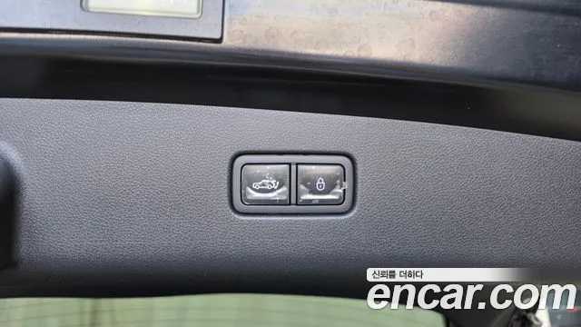 Genesis GV70 — Фото автомобиля 30