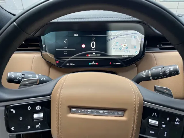 Land Rover Range Rover — Фото автомобиля 3