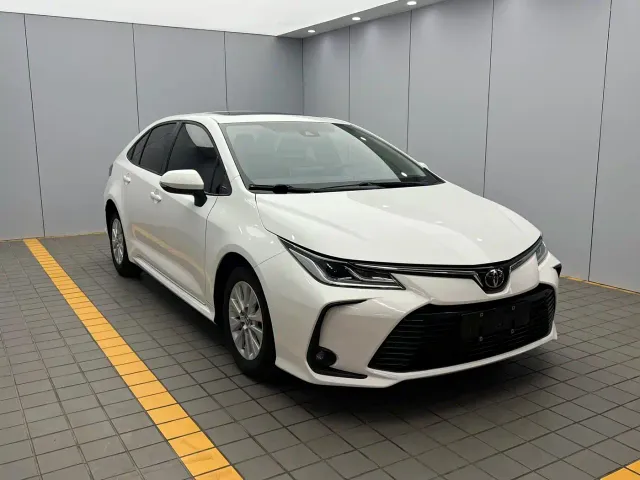 Toyota Corolla — Фото автомобиля 3