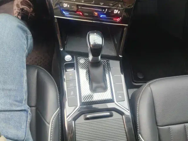 Volkswagen Passat — Фото автомобиля 16