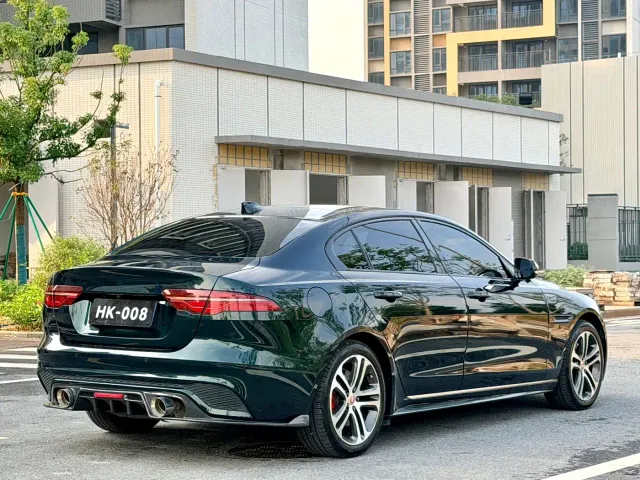Jaguar XEL — Фото автомобиля 4