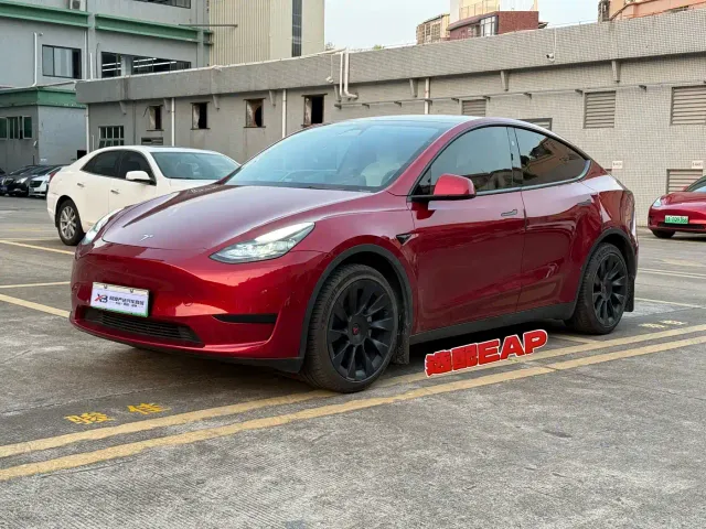 Фотография автомобиля — Tesla Model Y