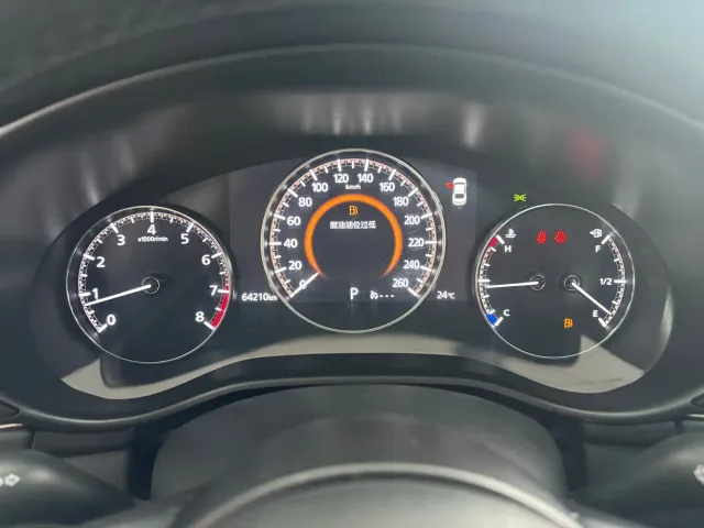 Mazda Axela — Фото автомобиля 10