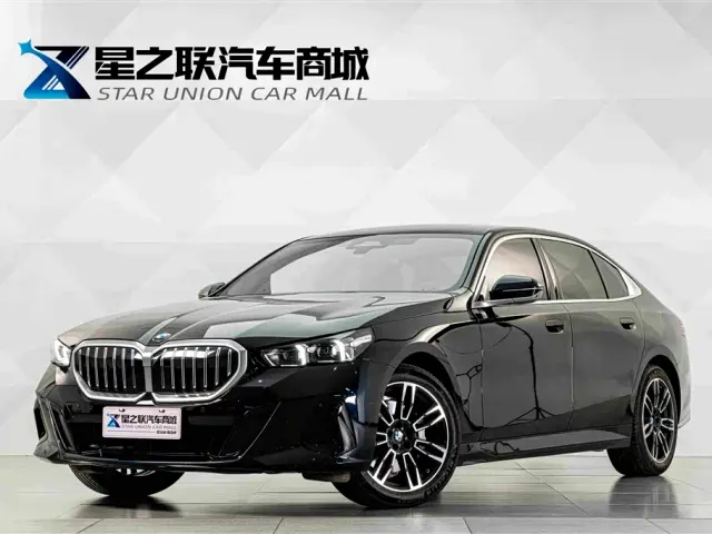 Фотография автомобиля — BMW 5 Series