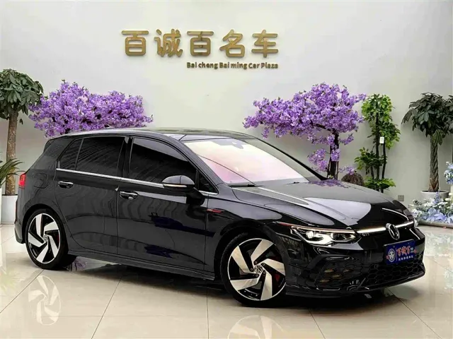 Volkswagen Golf GTI 2021 380TSI DSG GTI — Фото автомобиля 4