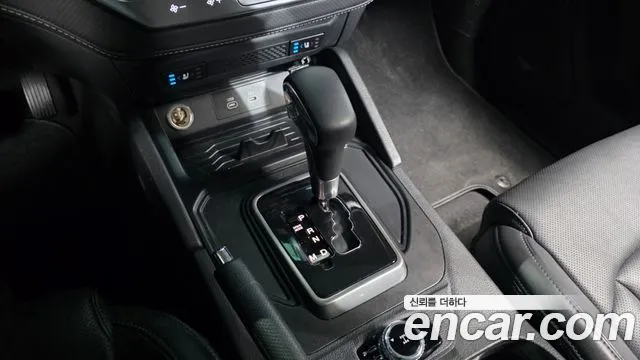 KG_Mobility_Ssangyong Rexton Новый Rexton Sport Дизель 2.2 4WD — Фото автомобиля 9