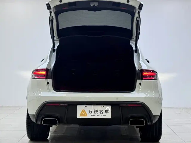 Porsche Macan — Фото автомобиля 5