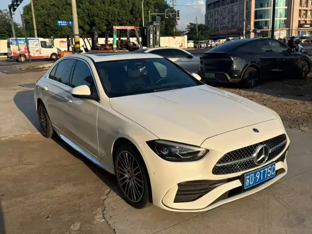 Mercedes-Benz C-Class — Фото автомобиля 3